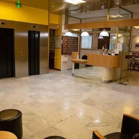 酒店 Sainte Suzanne 卢德