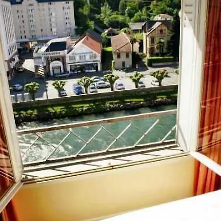 Sainte Suzanne 3*