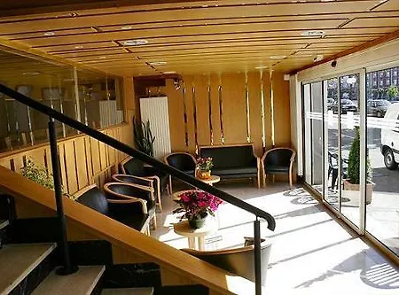 Sainte Suzanne 3* 卢德