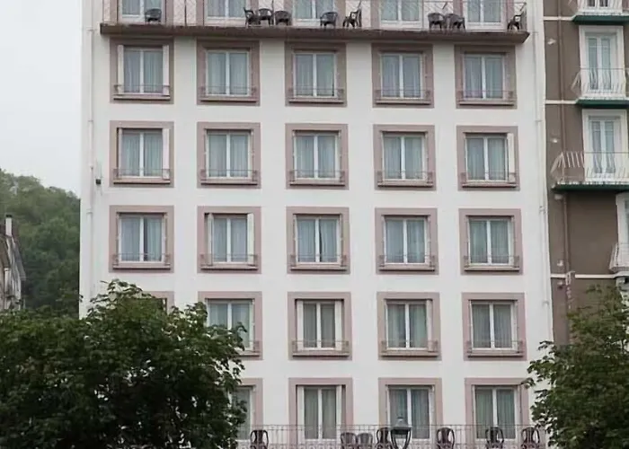 Отель Sainte Suzanne Лурд