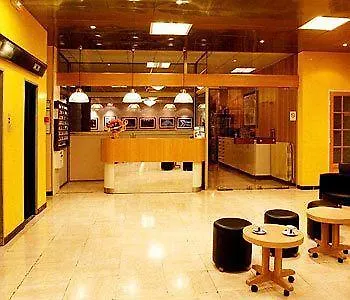 Sainte Suzanne Отель Лурд