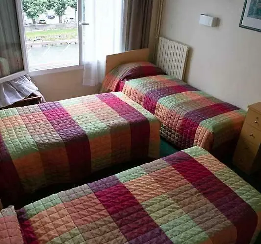 Sainte Suzanne Hotell 3*