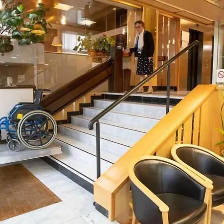 ホテル Sainte Suzanne 3*