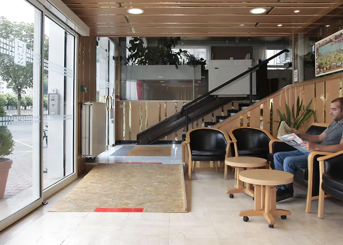 Sainte Suzanne 酒店